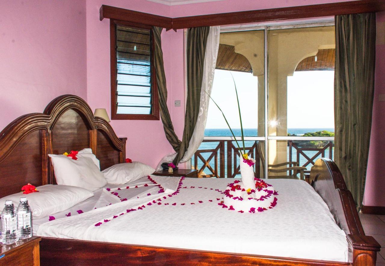Watamu Adventist Beach Resort Экстерьер фото